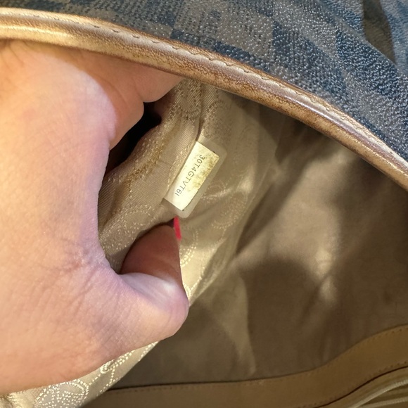 Michael Kors Checkered Signature Tote *LIMITED EDITION* - Picture 4 of 7